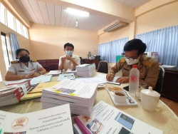 20210730134135.jpg - คุณศิลป์ชัย ขันดาวงศ์ สำนักงานศึกษาธิการจังหวัดเชียงราย เข้าตรวจเยี่ยมและติดตามการจัดการเรียนการสอนแบบ On-Site,On line,On- Hand  | https://piyapornpittaya.ac.th